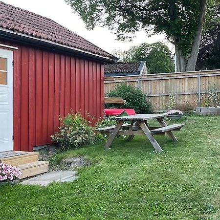 Apartament With Access To Garden, Central, Quiet And With Free Parking Fredrikstad Kültér fotó